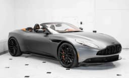 DB11 V8 Volante thumbnail
